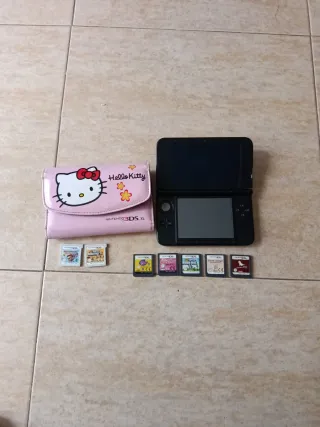 Pacchetto Nintendo 3DS XL + custodia Hello Kitty