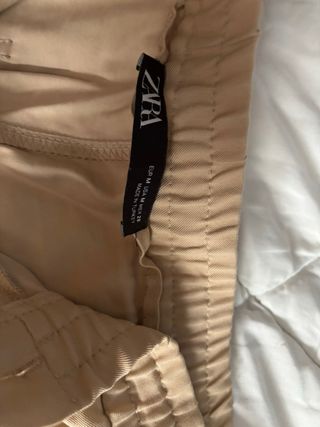 Pantalón cargo Zara beige Talla M
