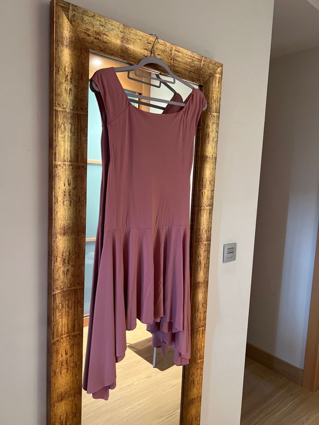 Vestido rosa asimétrico licra