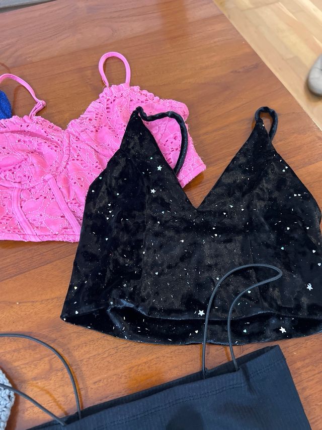 Lote Tops chica talla S todo el lote 15€ 1 top 3€