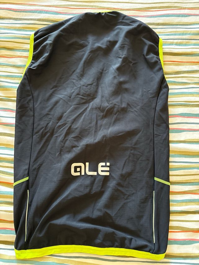 Chaleco ALE Negro y Verde Talla L