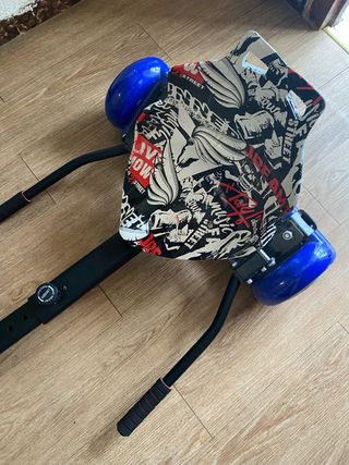 Hoverboard con asiento
marca smartgyro 