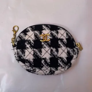 Borsa a quadretti Chanel in bianco e nero