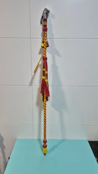 Cachaba artesanal con cabeza de león
