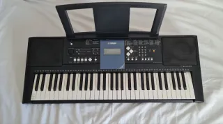 Teclado Yamaha Negro 5 Octavas