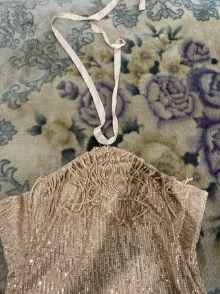 Vestido fiesta lentejuelas flecos sin tirantes