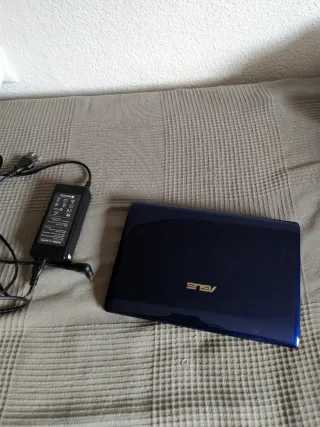 Asus Ee PC 1025C Azul Marino con ssd