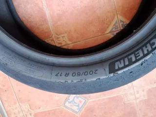 Neumáticos moto slick / circuito . Cantidad 9

