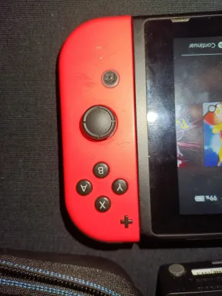 Nintendo Switch Edición Roja y Azul