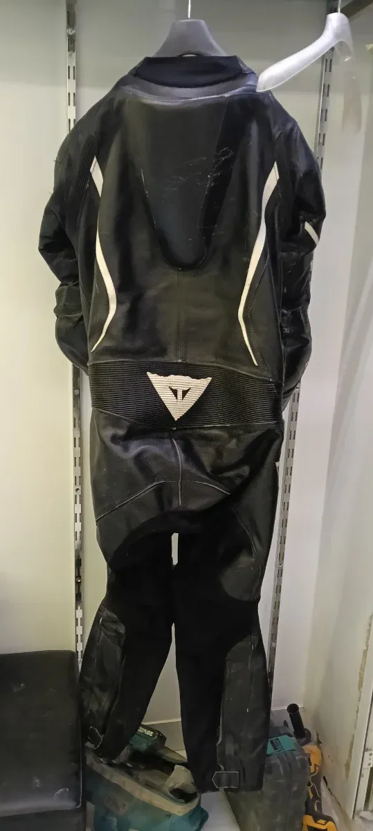 Mono Dainese 1 pieza Talla 52