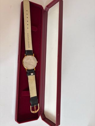Reloj Van Cleef & Arpels Caballero Negro/Dorado.
