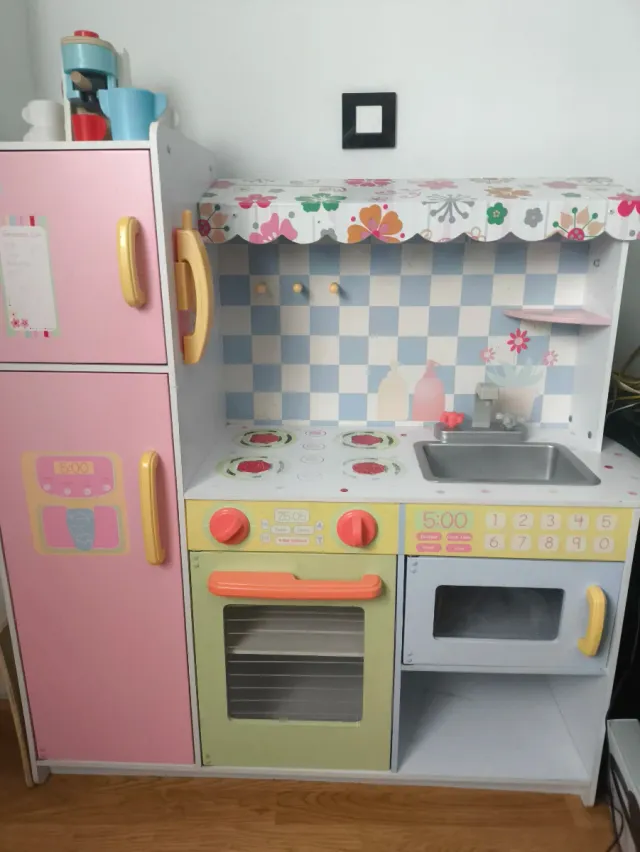Cocinita de madera para niños
