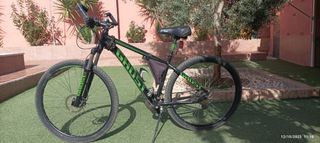 Bicicleta de Montaña Ghost Negra y Verde