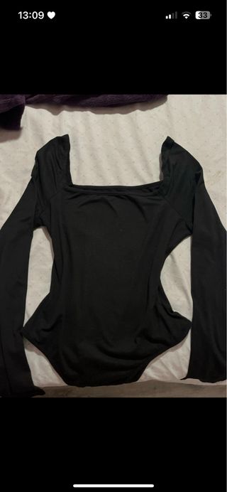 Body negro manga larga escote cuadrado