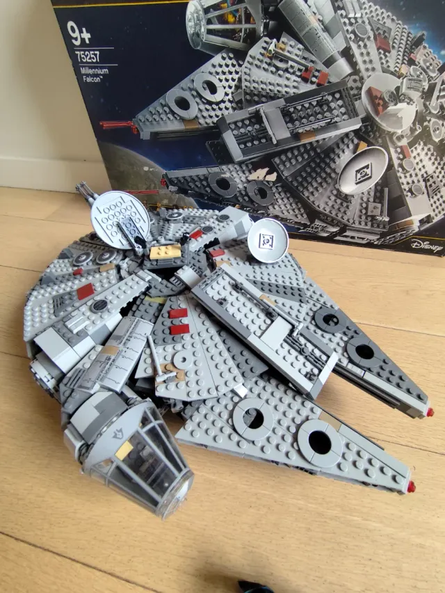 Lego Star Wars Halcón Milenario 75257