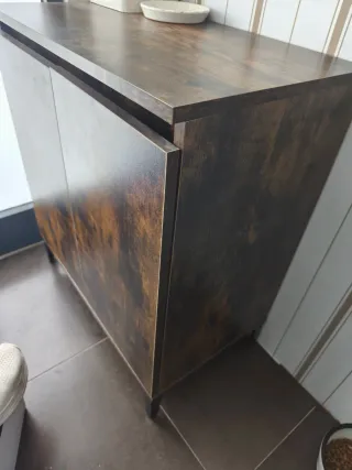 Cómoda de madera estilo rústico