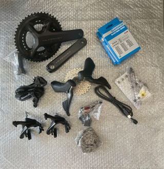 GRUPO COMPLETO ULTEGRA Di2 12V ZAPATA. A ESTRENAR