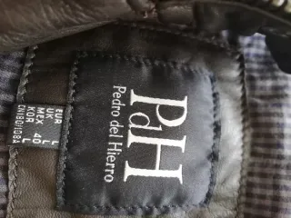 Chaqueta de cuero marrón
