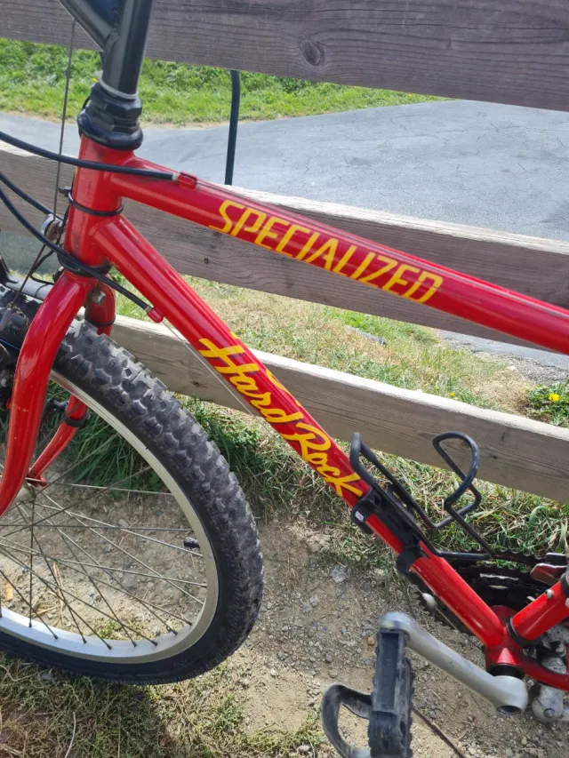 Bicicleta Specialized Hard Rock Roja