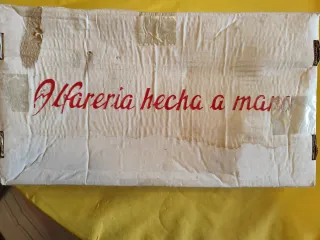 Jarra y 6 vasos de barro con frases