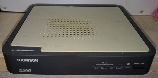 Thomsom TCM690 Wireless Cable Gateway