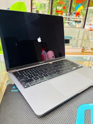 MacBook Pro 13 M1 8GB 512GB Gris Espacial