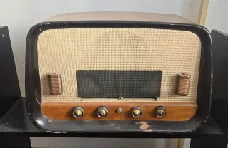 Radio Antigua Vintage de Válvulas