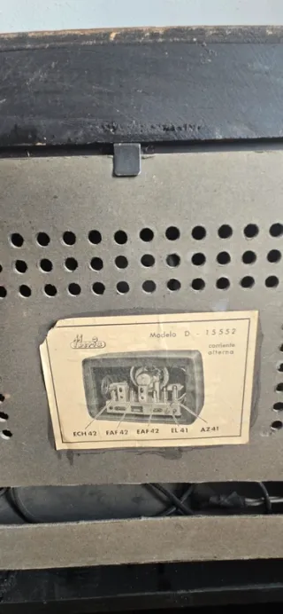 Radio Antigua Vintage de Válvulas