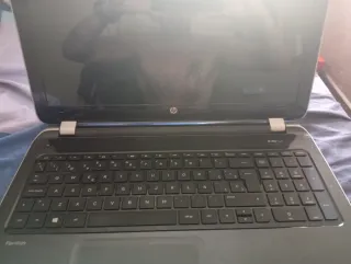 Portátil HP Plata y Blanco