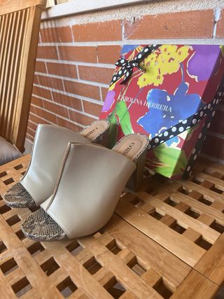 Sandalias Piel nuevas sin etiquetas! Beige y piel