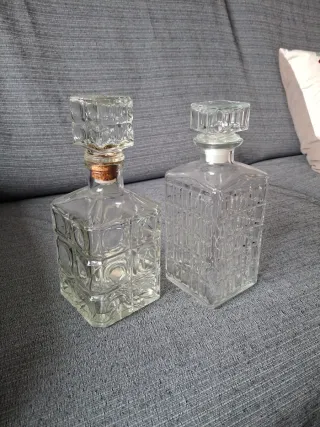 Set di 2 bottiglie di liquore in vetro