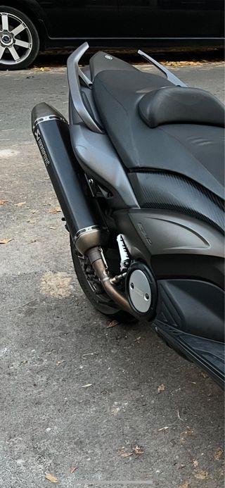 Akrapovic tmax