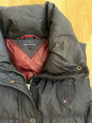 Chaleco Tommy Hilfiger azul oscuro