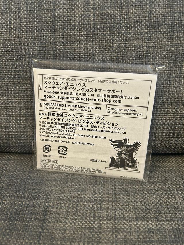 Mini acrílico Final Fantasy VII Remake