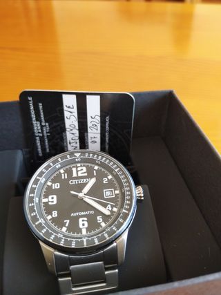 Reloj Citizen Automático Negro y Plateado