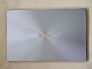 Portátil Asus ZenBook 14