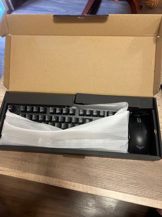 Teclado Mecánico con Luces RGB