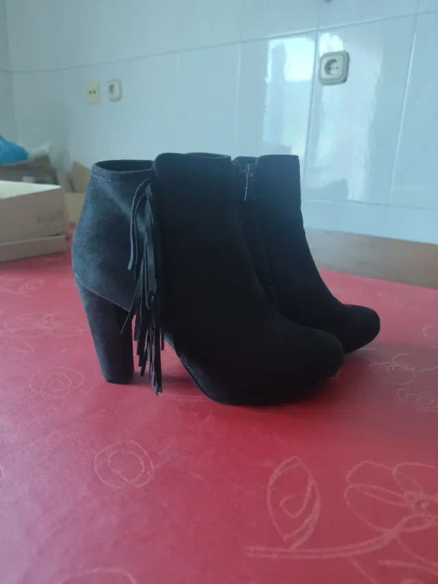 Botines tacón mujer negros