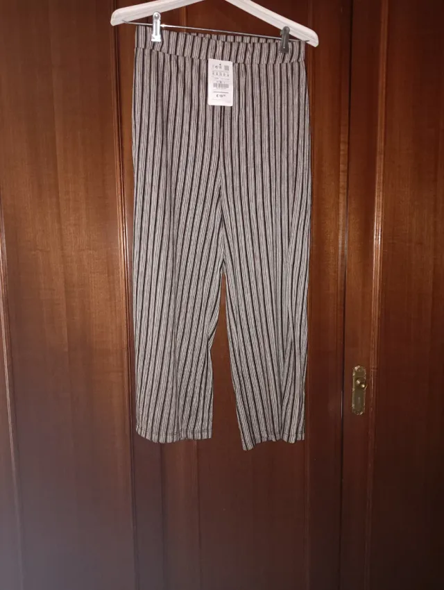 Pantalones de punto a rayas
