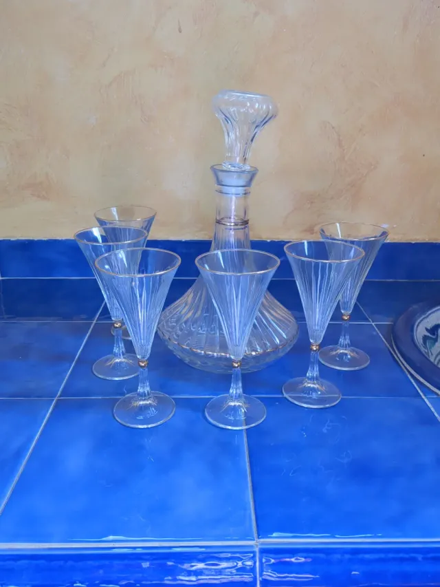 Licorera y copas cóctel cristal Bohemia- dorado