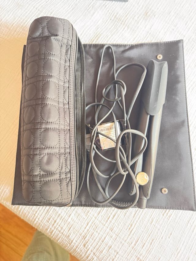 Plancha ghd gold negra