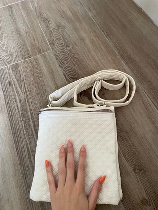 Bolso blanco acolchado mujer