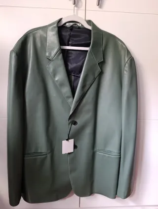 Chaqueta ZARA verde elegante sport vintage.