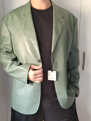 Chaqueta ZARA verde elegante sport vintage.