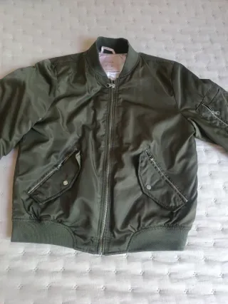 Chaqueta bomber verde militar