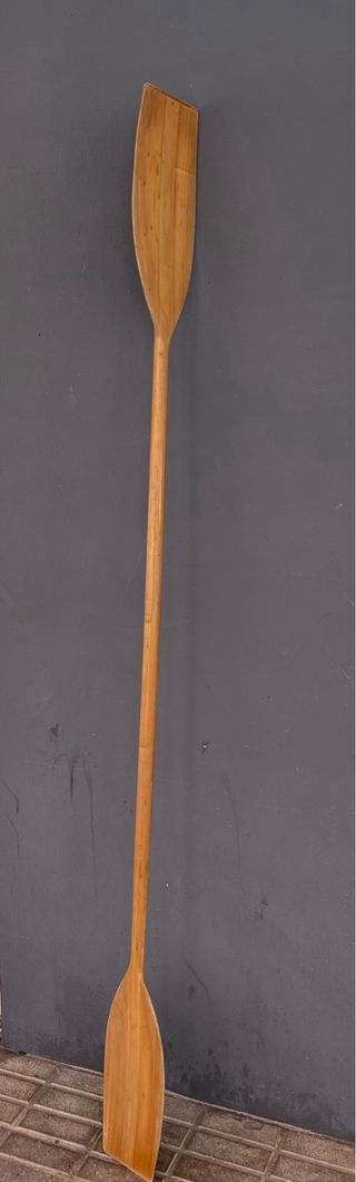Remo de madera para kayak