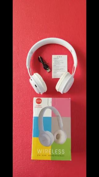 Auriculares YO8 Bluetooth Blancos