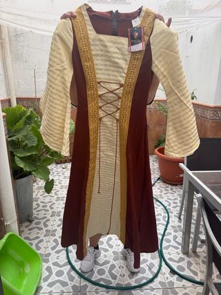 Traje Medieval Nuevo con Etiqueta
