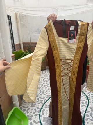 Traje Medieval Nuevo con Etiqueta
