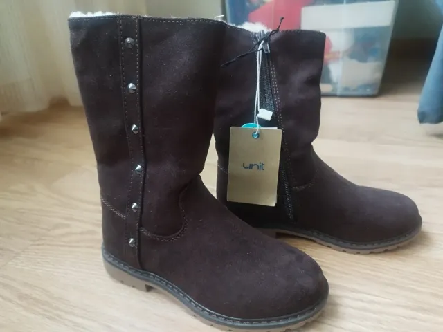 Botas unisex talla 29 nuevas